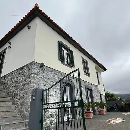 Santinhos Estreito da Calheta