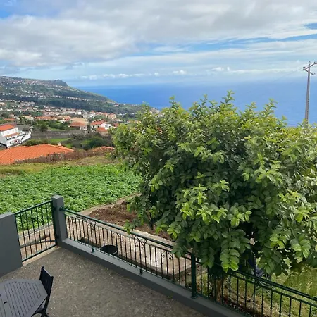 Santinhos * Estreito Da Calheta