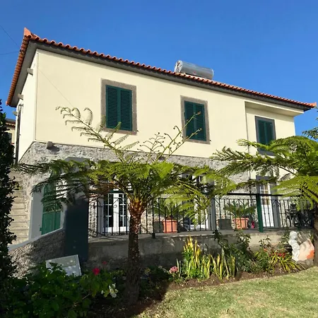 別荘 Santinhos Estreito da Calheta