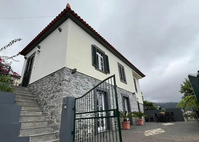 Santinhos Estreito Da Calheta