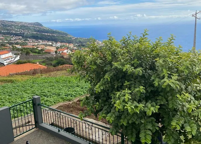 Santinhos * Estreito Da Calheta